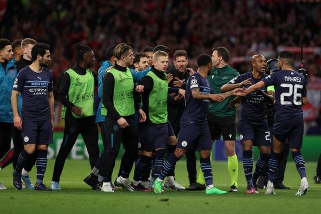 日职联半场：两队门将屡屡立功，川崎前锋0-0冈山绿雉