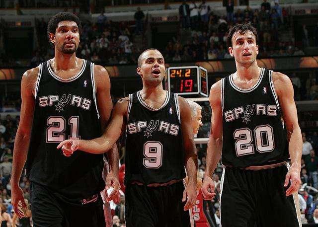 翼或